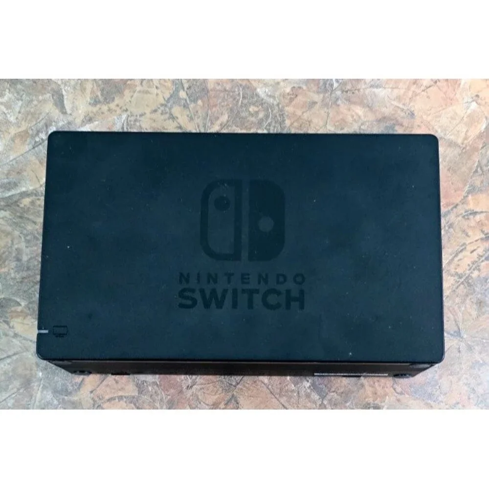 Nintendo HAC-001(01)  V2 - 32Gb Switch Console W/Dock, Joycons, Case, No Charger
